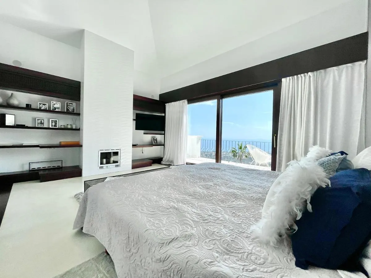 Luxury Sea View Villa In Marbella Spain